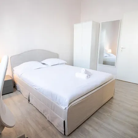 Le Tribut Apartment